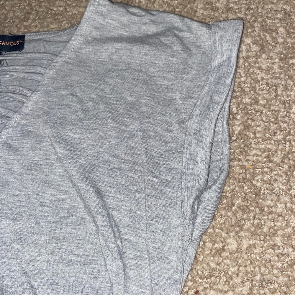shirt - Picture 3 of 3